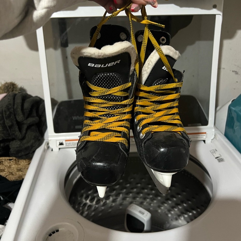 9Y Bauer nexus 200 skates